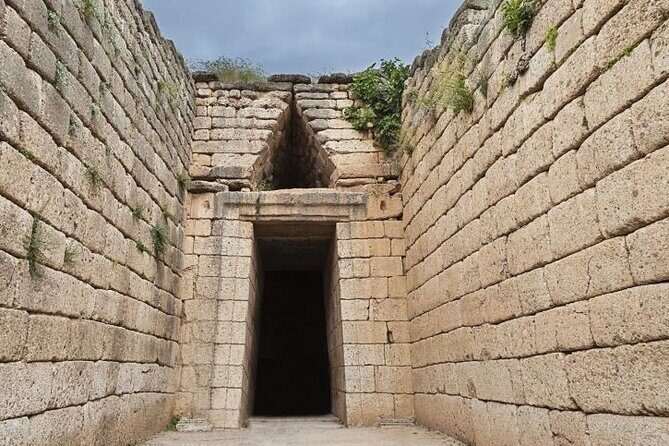 3 days Spanish guided tour in Epidaurus, Mycenae, Olympia, Delphi - Who Should Consider This Tour?