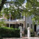 3 Hour Bus Tour and Self Paced Audio Tour of Aiken Rhett House - A Deep Dive into the Experience