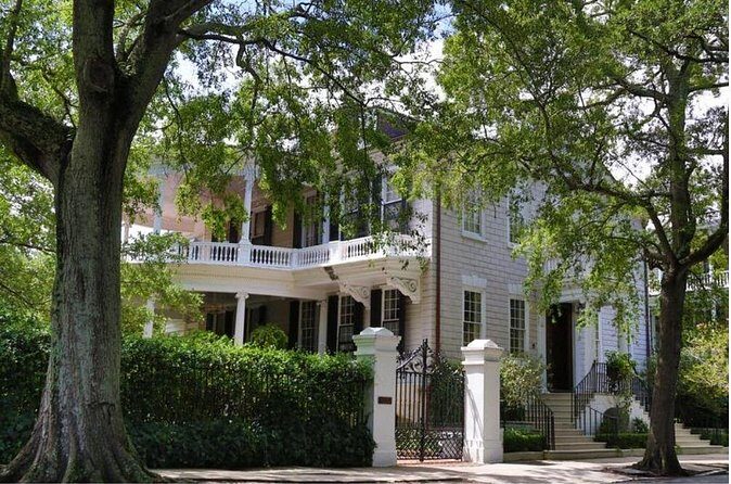 3 Hour Bus Tour and Self Paced Audio Tour of Aiken Rhett House - A Deep Dive into the Experience