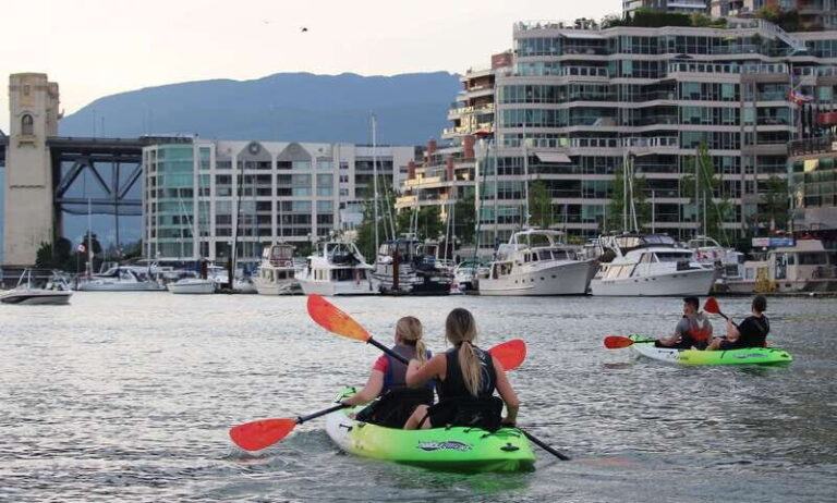 3 Hour Kayak in Vancouver with Coffee on the Beach - Who Will Love This Tour?