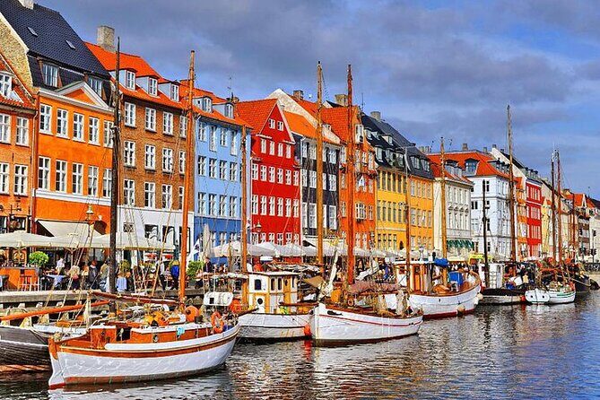 3-Hour Private City Walking Tour with a Canal Tour ticket - Who Should Consider This Tour?