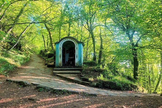 3 Hours Hiking On The Via Sacra Romana Between Lakes Nature And Pasta - The Historic Via Sacra