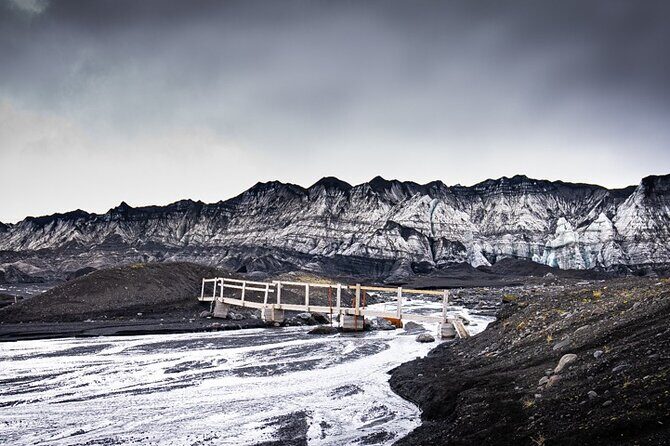 3 Hours Katla Ice Cave Tour/Meet in Vík - How Does Price Reflect the Experience?