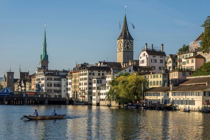 3 in 1: Zurich Walking Tour - Cruise on the Lake - Cable Car Ride to Felsenegg - Exploring Zurich’s Old Town