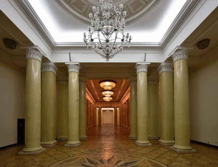 4 hour: Palace of Culture & Science and Lazienki Park - Overview of the Tour Experience