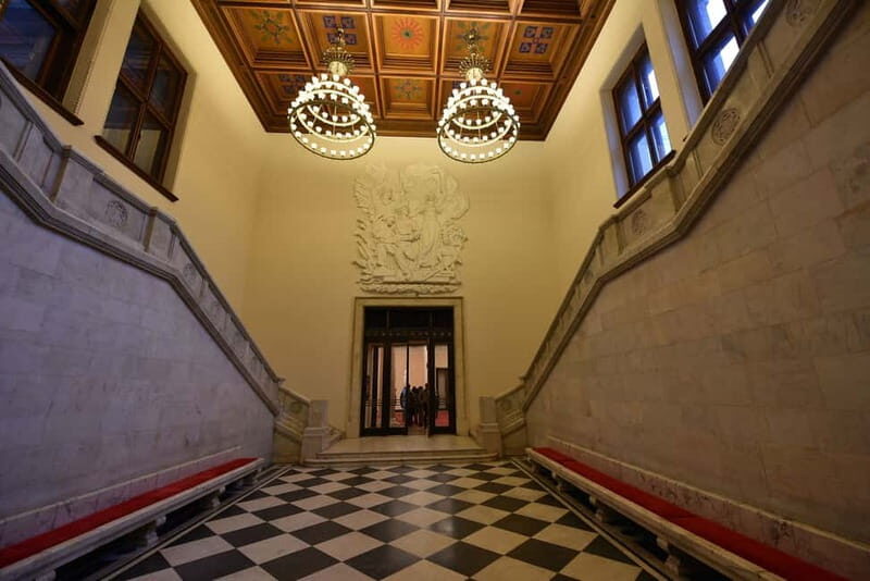 4 hour: Palace of Culture & Science and Wilanow Palace - Analyzing the Experience: What Makes It Worthwhile