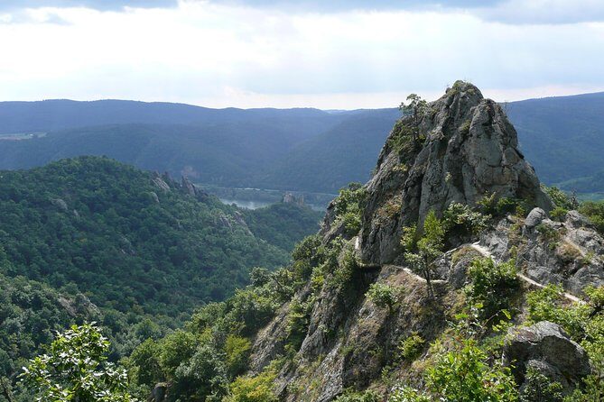 4-Hour Private Alpine Hiking Tour 'In the footsteps of king Lionheart' - The Itinerary in Detail