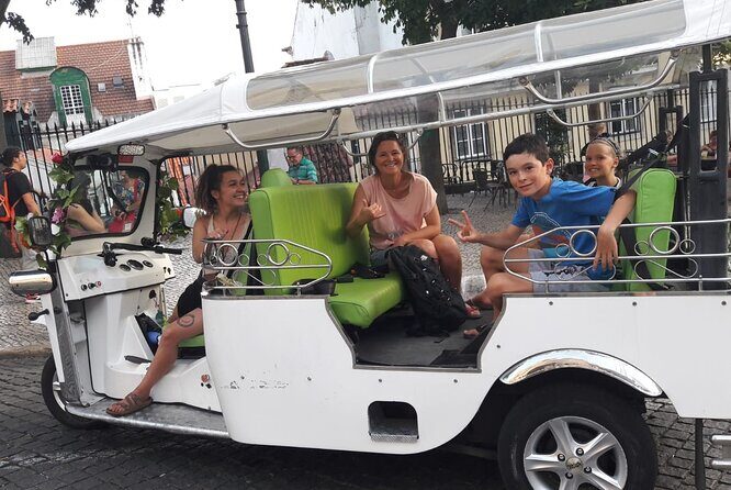 4Eva tailor made tours - An In-Depth Look at the Lisbon Tuk-Tuk Experience