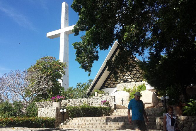 4Hrs City Tour Exclusively for Hotels, Divers, Chapel & Mural. - Who Will Appreciate This Tour?