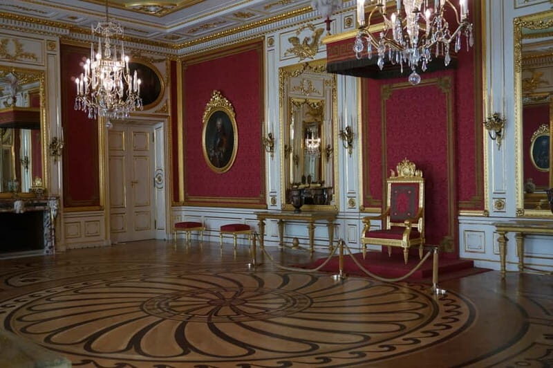 5-hour: Royal Castle, Old Town and POLIN Museum/inc.Pick-up/ - The Sum Up: Who Should Consider This Tour?