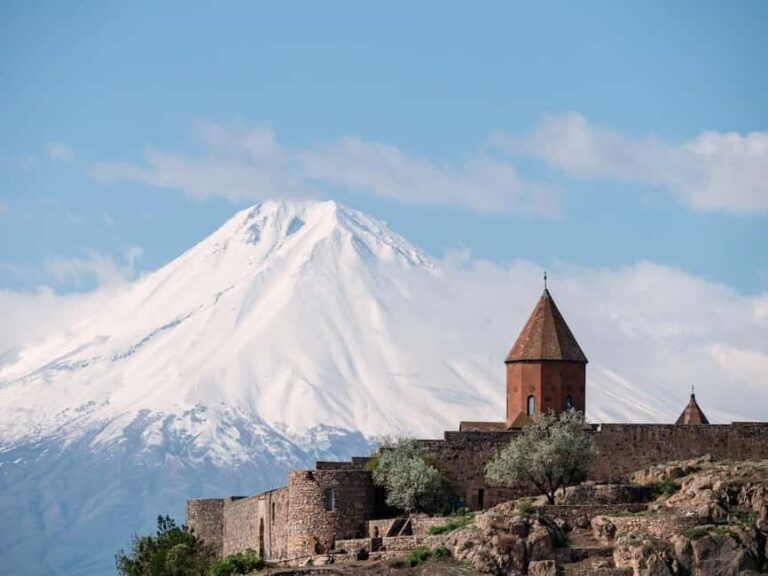 6 Armenian Destination Instagramable Tour from Yerevan - An In-Depth Look at the Armenian Instagramable Tour