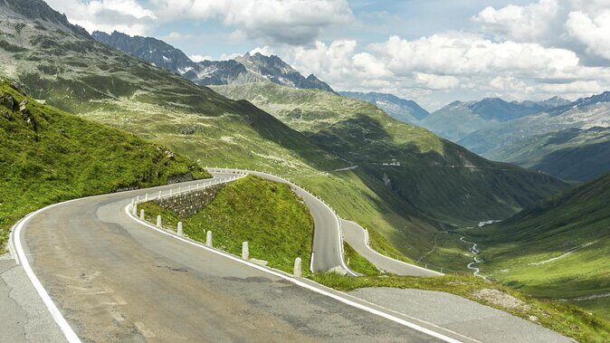 6-Day Drive 9 Swiss Passes, Glacier Express Route +Stelvio, Italy - Day 2: From Zurich to Interlaken via Swiss Passes