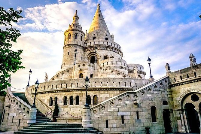 7 Days/ 6 nights European Highlights Private tour of Budapest-Vienna-Bratislava - FAQs