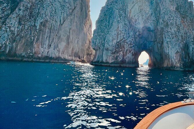 7 Hours Private Boat Experience on Capri from Positano - A Detailed Look at the Capri Boat Experience