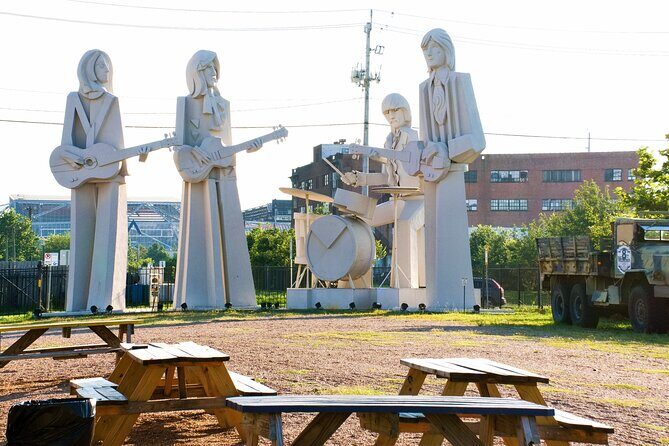 75 Min Best of Houston tour Small-Group - The Art and Culture of Houston’s Streets