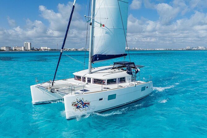 7hrs 42ft Luxury Catamaran Private Charter Cancun to Isla Mujeres - An In-Depth Look at the Experience