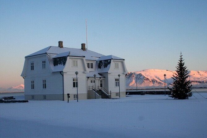 8-Days Northern Lights Exploration Small Group Tour from Reykjavík - Who Is This Tour Perfect For?