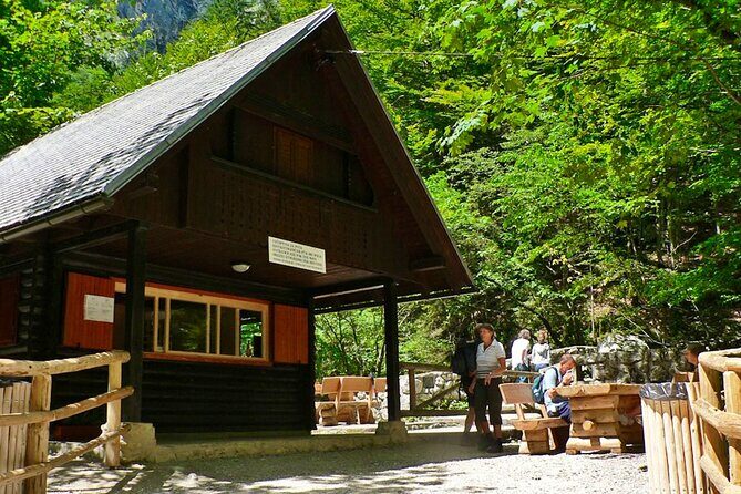 8-Hour Lake Bled, Lake Bohinj and Waterfall Savica Tour - Practical Tips for Participants