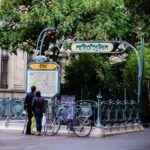 8-hour panoramic tour of Paris in Portuguese - Practical Details and Considerations