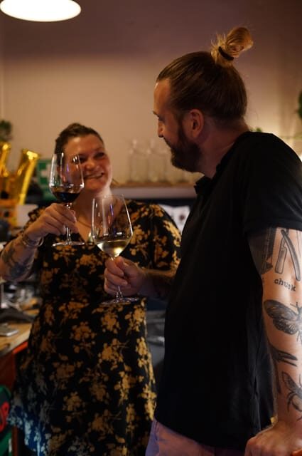 8-Tier Hungarian Wine Tasting in a Cozy Downtown Wine Bar - Practical Considerations: How to Make the Most of It