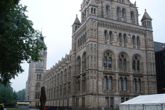 A Day at the Museum - Natural History Museum London - The Itinerary in Detail