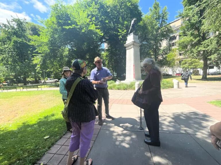 A Guided Walking Tour of Vibrant Downtown Portland - What the Tour Doesn’t Cover