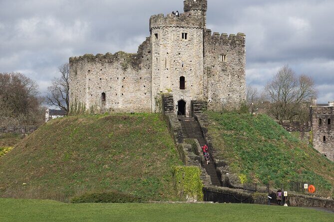 A Journey through Tudor Cardiff: A Self-Guided Audio Tour - Passing St John The Baptist Church