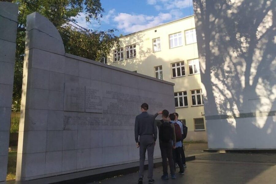 A unique walking tour of Jewish Warsaw -- past and present - What’s Included and What’s Not