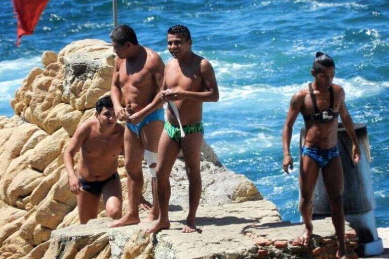 -Acapulco: Cliff Divers at La Quebrada with Lunch and Drinks - A Deep Dive into the Tour Experience