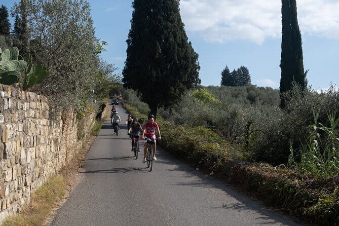 Active Full Day Tuscan Bike Tour With Wine Tasting and Lunch - FAQ