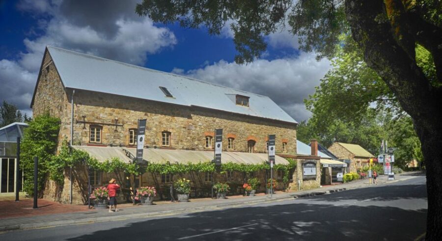 Adelaide: Adelaide Hills and Hahndorf Guided Tour with Lunch - Who Should Consider This Tour?