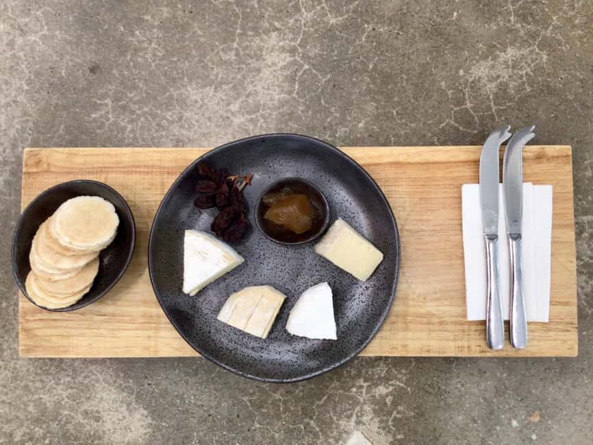 Adelaide Hills: Luxury Villa and Wine Tour Package - What Makes This Tour Stand Out?