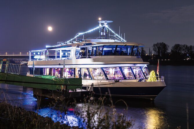 Advent trip with live music 90 minutes in Cologne - Who Would Love This Experience?