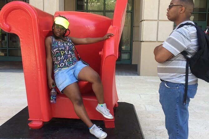 Adventurous Scavenger Hunt in Downtown Las Vegas - Exploring the Details: What to Expect During Your Downtown Las Vegas Adventure