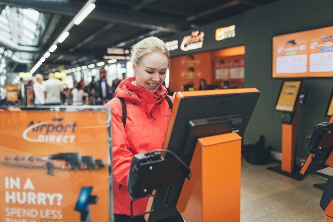 Airport Transfer in Iceland from Reykjavik City to Keflavik Airport with Hotel Pick Up - The Pros and Cons: Real Traveler Insights
