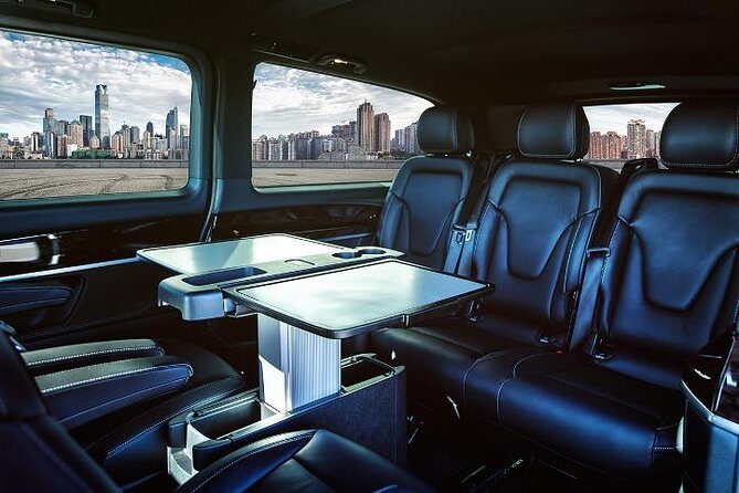 Airport Transfer: Sydney Airport SYD to Sydney by Luxury Van - In-Depth Look at the Sydney Airport Transfer Experience