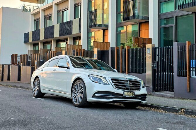 Airport Transfers - Chauffeur Car & Limo Services of Melbourne - A Detailed Look at the Experience