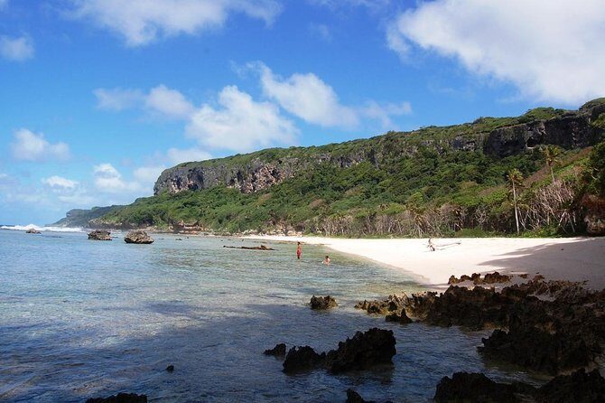Airport Transfers from Hotel to Fua'amotu Int'l and Dom Airport - A Practical Look at the Airport Transfer Service