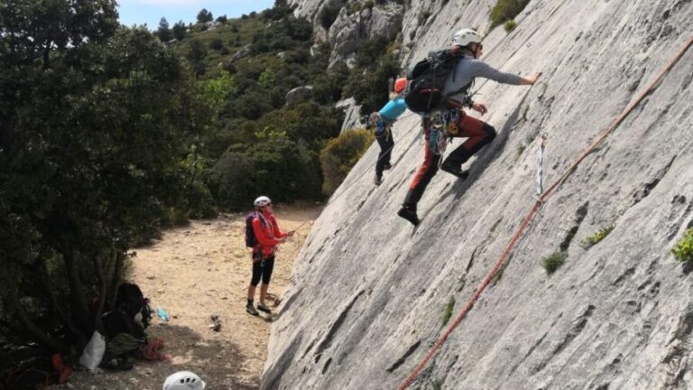 Aix-en-Provence : Climbing class on the Sainte-Victoire - Analyzing the Value