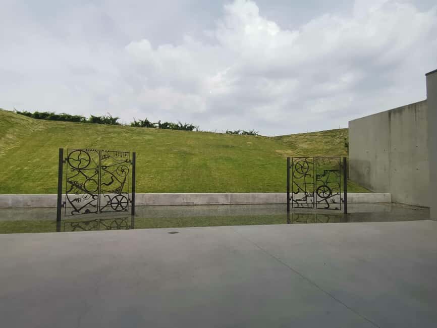 Aix en Provence: Discovery of Prestigeous Wineries and Art - Final Thoughts: Is It Worth the Price?