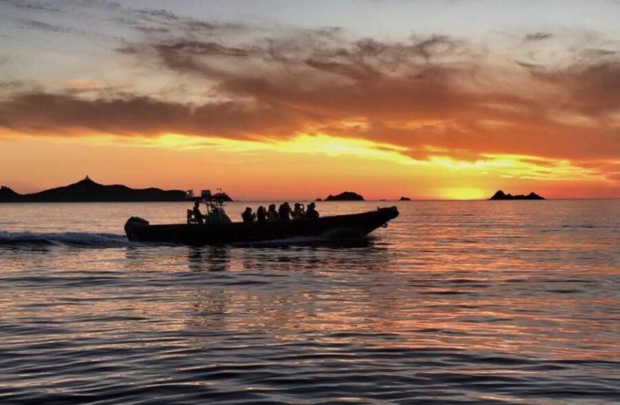 Ajaccio/Porticcio: Sanguinaires Islands Sunset Tour&Aperitif - Detailed Breakdown of the Itinerary