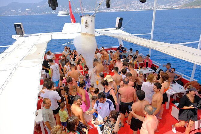 Alanya Boat Trip w/Unlimited Drinks & Lunch (Free Hotel Transfer) - Who should consider this trip?