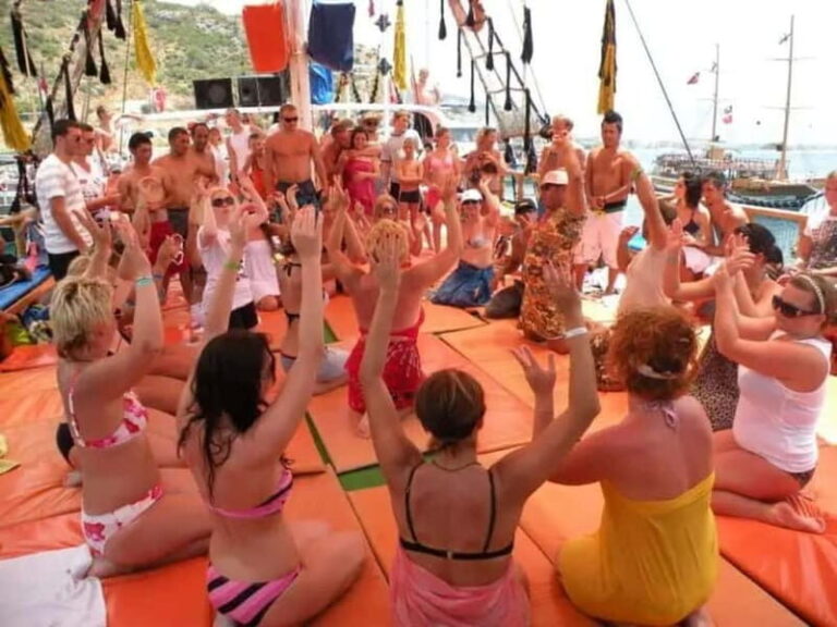 Alanya Boat Trip with Swimming & Castle Panorama Views - The Itinerary in Detail