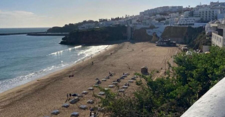 Albufeira: Old Town History Walking Tour with Tapas & Wine - Panoramic Views & Hidden Gems