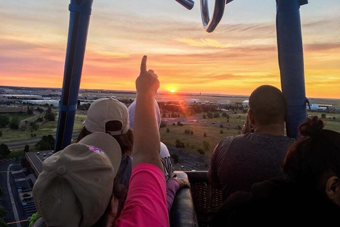 Albuquerque Hot Air Balloon Rides at Sunrise - An In-Depth Look at the Albuquerque Hot Air Balloon Experience