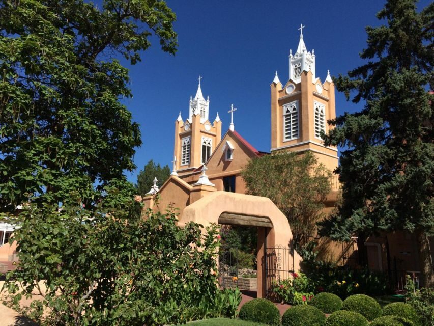 Albuquerque's Timeless Wonders: From Plazas to Museums - What You Can Expect From the Tour