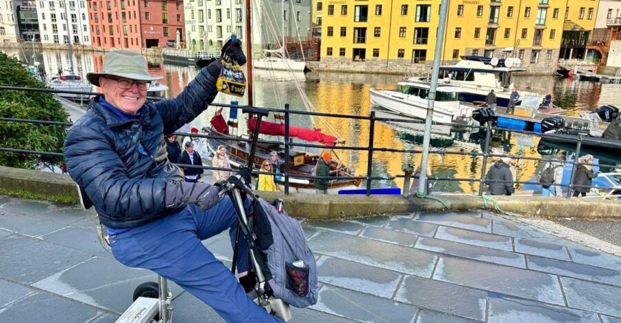 Alesund Private Sightseeing Tour on foot and by car - Authenticity and Expertise