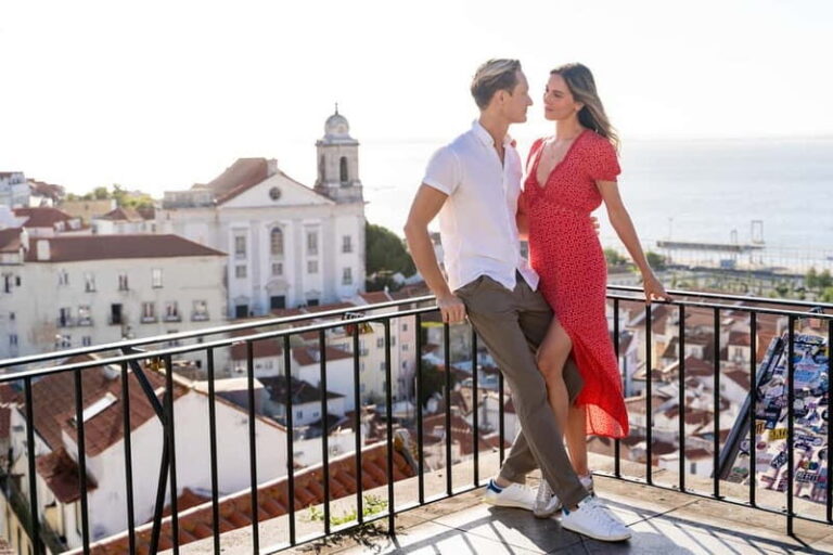 Alfama: Unforgettable Photoshoot Experience with a Local - The Experience in Detail