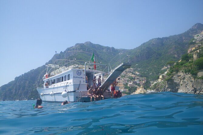 Amalfi Coast by boat with aperitif, lunch and sea breaks - Who Is This Tour Best For?