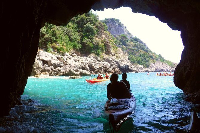 Amalfi Coast Kayak Tour: Explore Caves, Arches & Hidden Beaches - Exploring the Amalfi Coast by Kayak: A Deep Dive